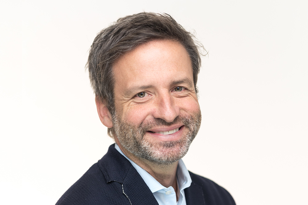 Dr. Oliver Haas