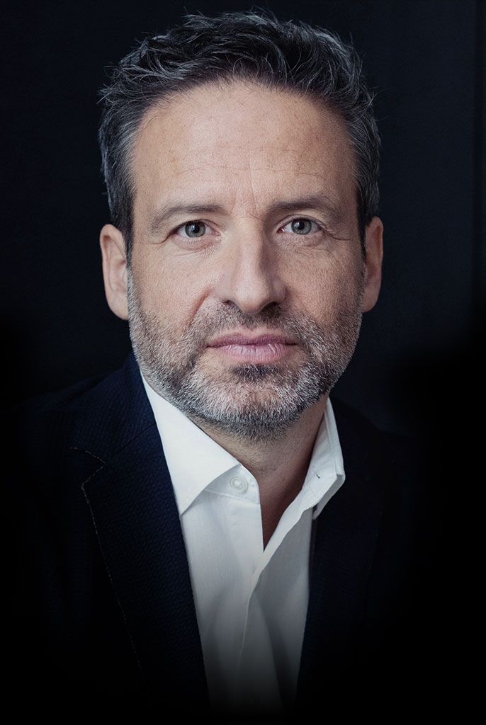 Dr. Oliver Haas